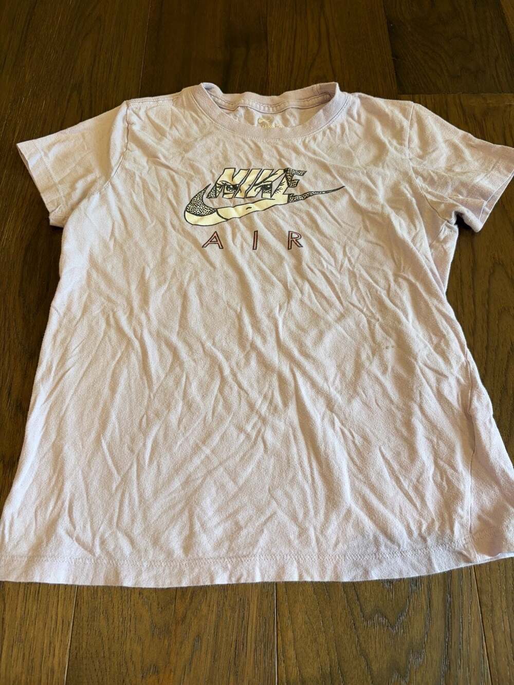 Nike The Nike Tee Graphic T-Shirt Size L Light Purple